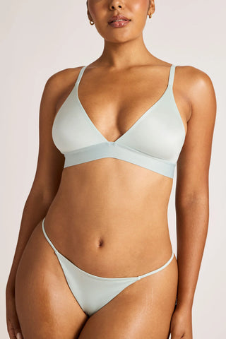 Glacé String Thong in Mist