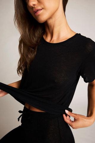 Fino Featherweight Cashmere Boyfriend Tee in Black