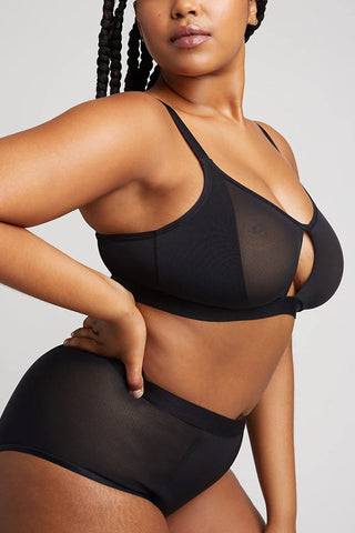 Sieve Cutout Bra in Black